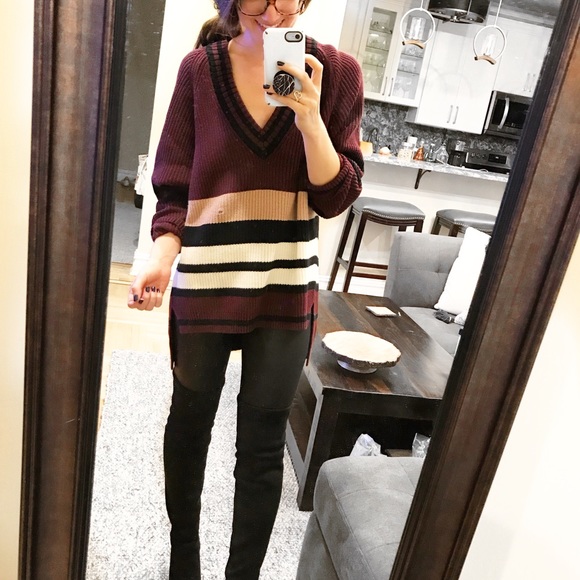 Express Deep V Neck Oversized Tunic Sweater - Picture 6 of 6